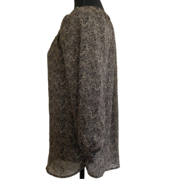 CHAPS zig- zag design black and cream tie front bohemian peasant blouse. Size M - Picture 6 of 7